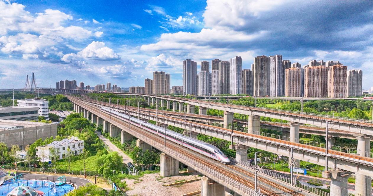 武铁7月1日起调图：首开汉口至呼和浩特动车 跨省直达覆盖28个省会