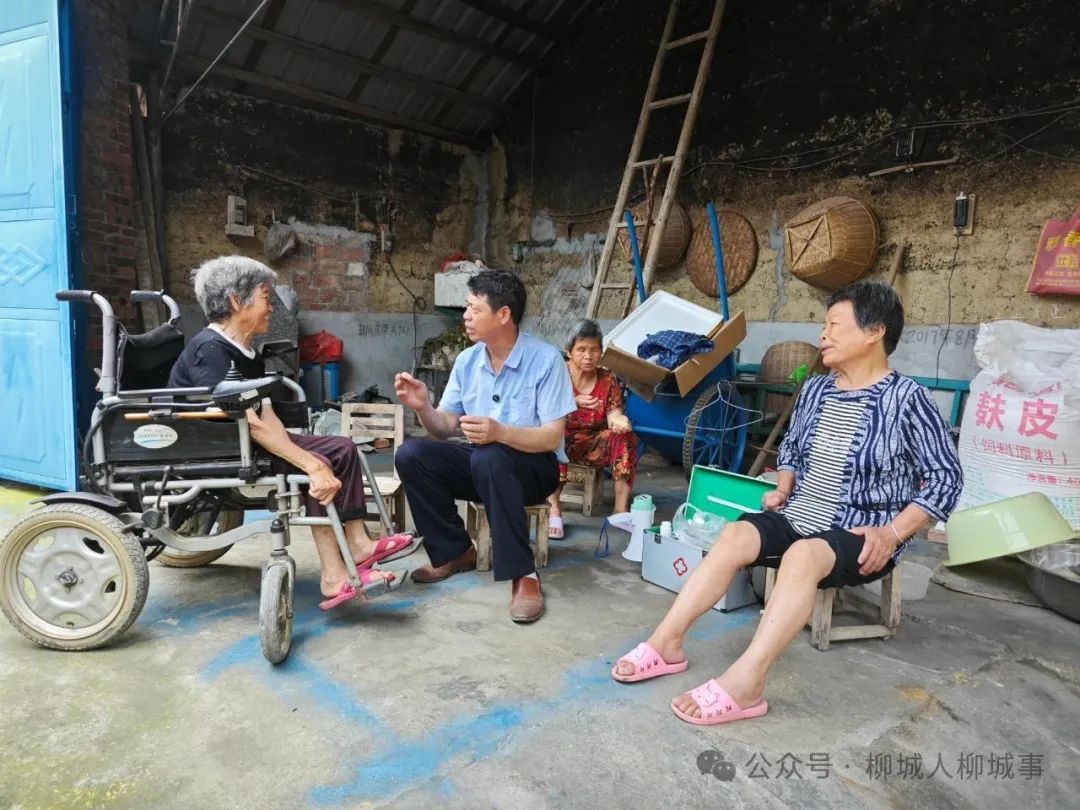 轮椅拐杖追着跑!柳州这个男人,竟“骗”了村民37年 轮椅拐杖追着跑!柳州这个男人,竟“骗”了村民37年