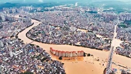 绥江怀集段3轮洪峰过境后缓慢退水 水文部门提醒:水位仍较高须做好防御 绥江怀集段3轮洪峰过境后缓慢退水 水文部门提醒:水位仍较高须做好防御