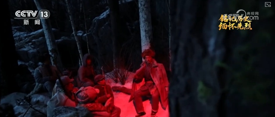 岁月不曾模糊英雄身影 白山黑水间铸就中国人挺立的精神丰碑 岁月不曾模糊英雄身影 白山黑水间铸就中国人挺立的精神丰碑