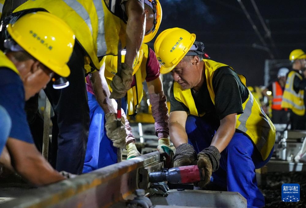 成渝中线高铁成都站改建工程整体过半 成渝中线高铁成都站改建工程整体过半