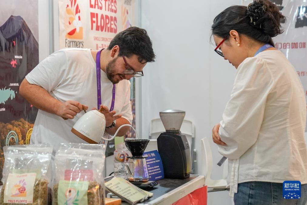 在南博会上感受云南咖啡独特魅力 在南博会上感受云南咖啡独特魅力