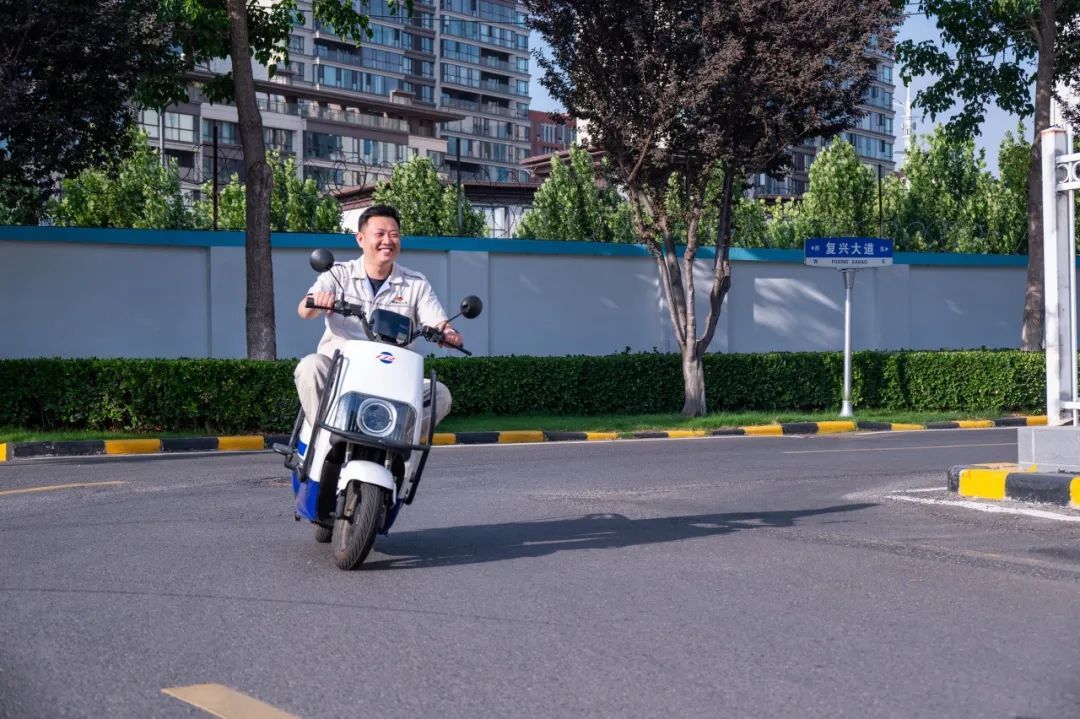 单位提供电动车，职工免费骑！