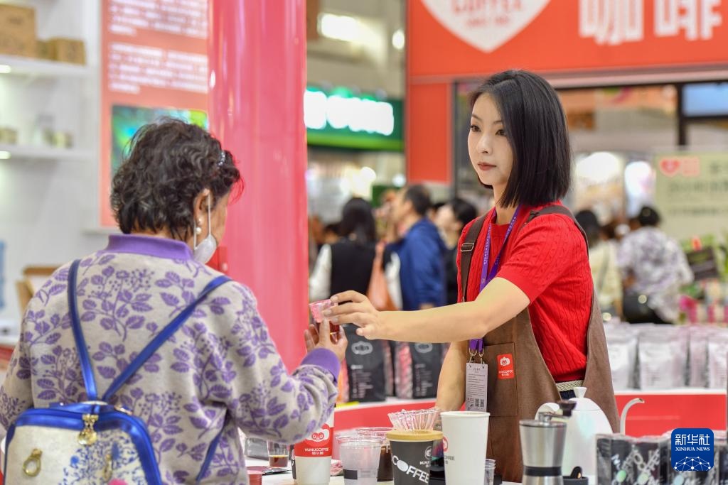 在南博会上感受云南咖啡独特魅力 在南博会上感受云南咖啡独特魅力