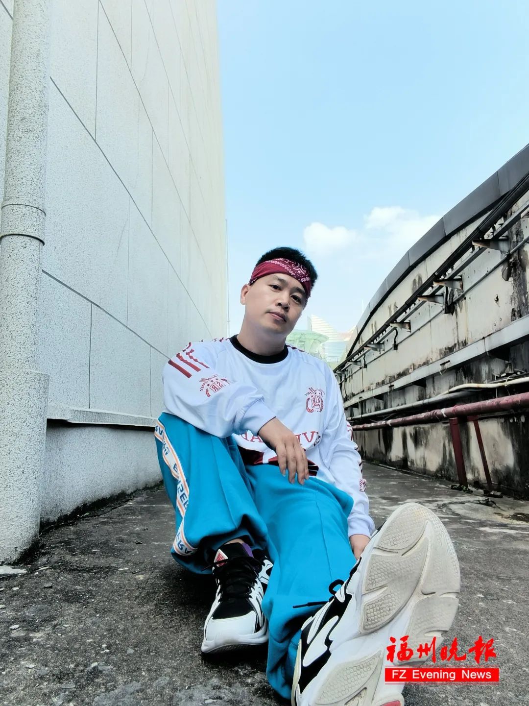 太牛了!跳街舞跳成博士研究生!他来自福州 太牛了!跳街舞跳成博士研究生!他来自福州