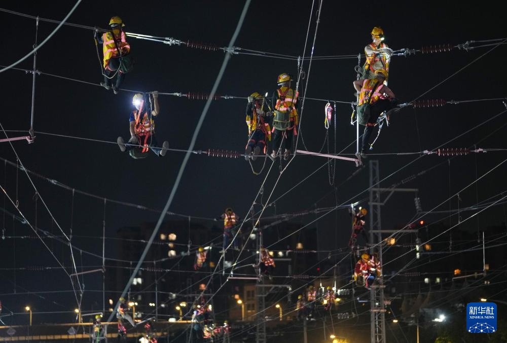 成渝中线高铁成都站改建工程整体过半 成渝中线高铁成都站改建工程整体过半