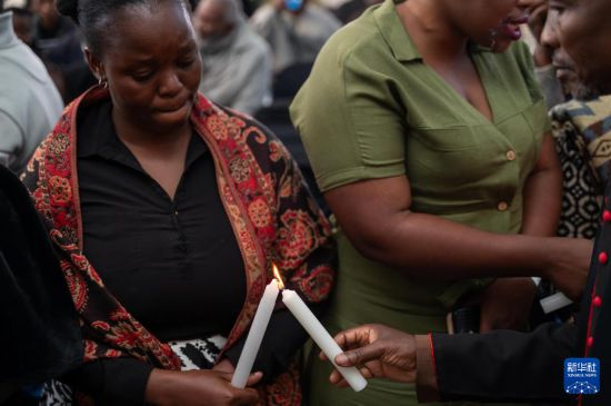 南非东开普省洪灾死亡人数升至92人 南非东开普省洪灾死亡人数升至92人