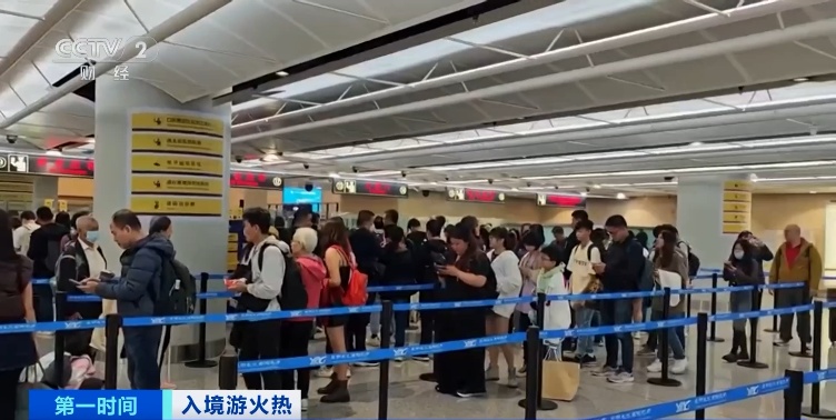 同比增幅97.9%!外国旅客爱上云南→ 同比增幅97.9%!外国旅客爱上云南→