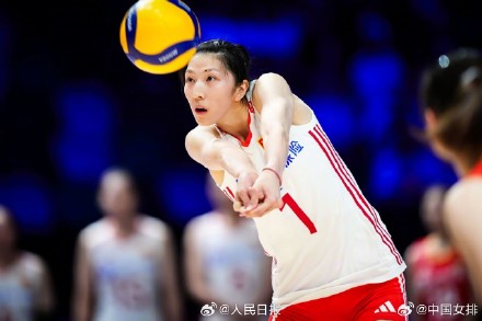 中国女排3比2战胜保加利亚队 中国女排3比2战胜保加利亚队