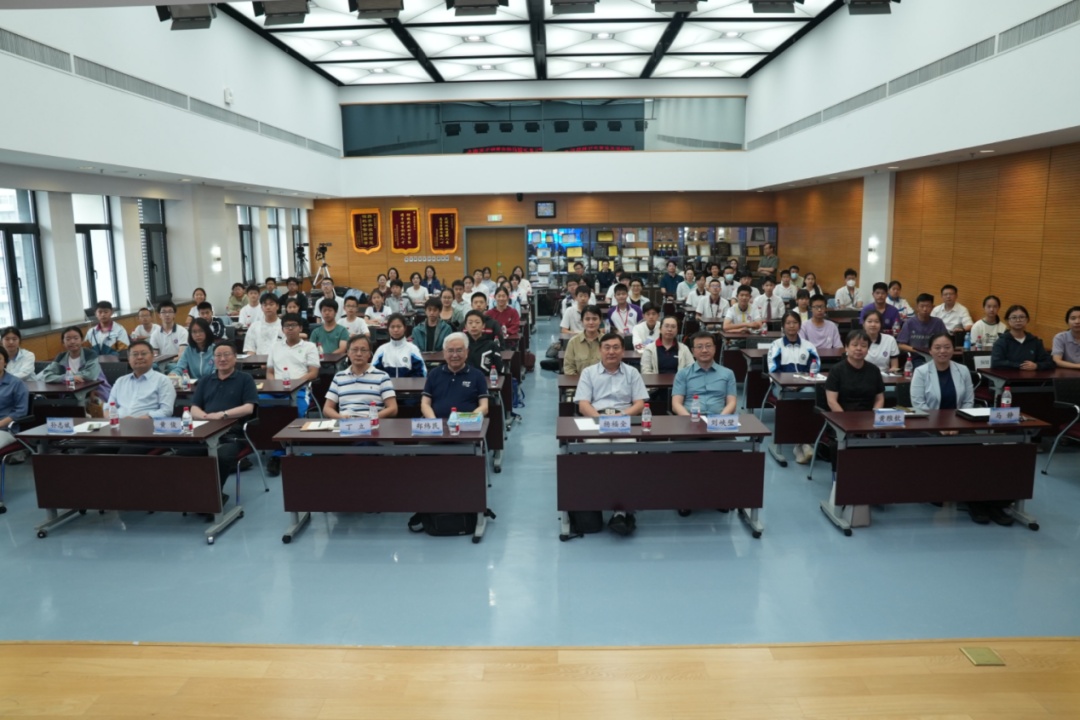 资讯动态 | 启智科技 筑梦未来 ——2025年北京青少年科技后备人才早期培养计划启动会暨师生见面会圆满举行 资讯动态 | 启智科技 筑梦未来 ——2025年北京青少年科技后备人才早期培养计划启动会暨师生见面会圆满举行