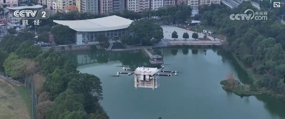 低空经济规模跃升 万亿市场催生职业新蓝海 低空经济规模跃升 万亿市场催生职业新蓝海