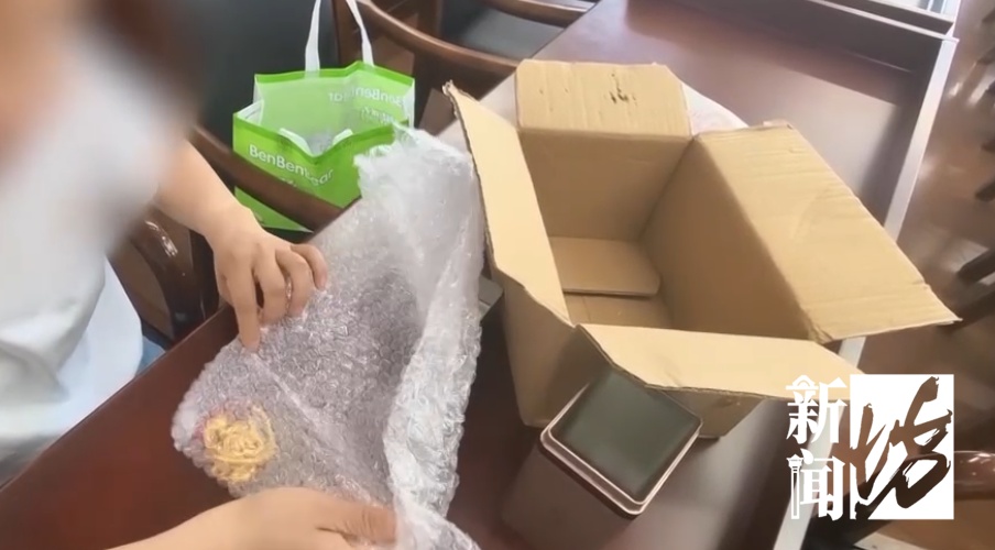 太天真!女子给丈夫精心打造"大惊喜",竟成大惊吓 太天真!女子给丈夫精心打造"大惊喜",竟成大惊吓