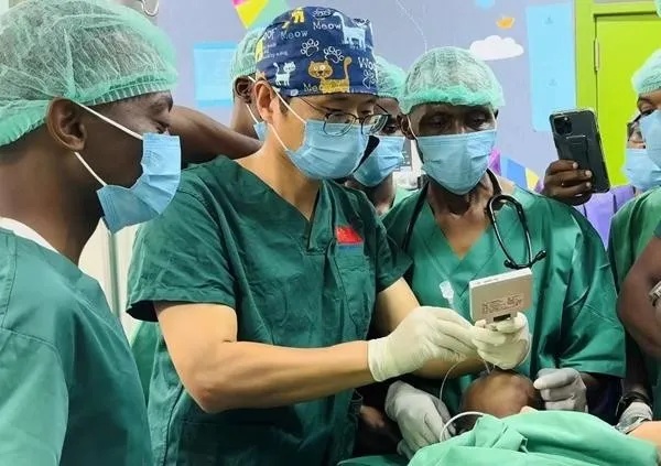 痛悼!“地摊医生”走了 痛悼!“地摊医生”走了