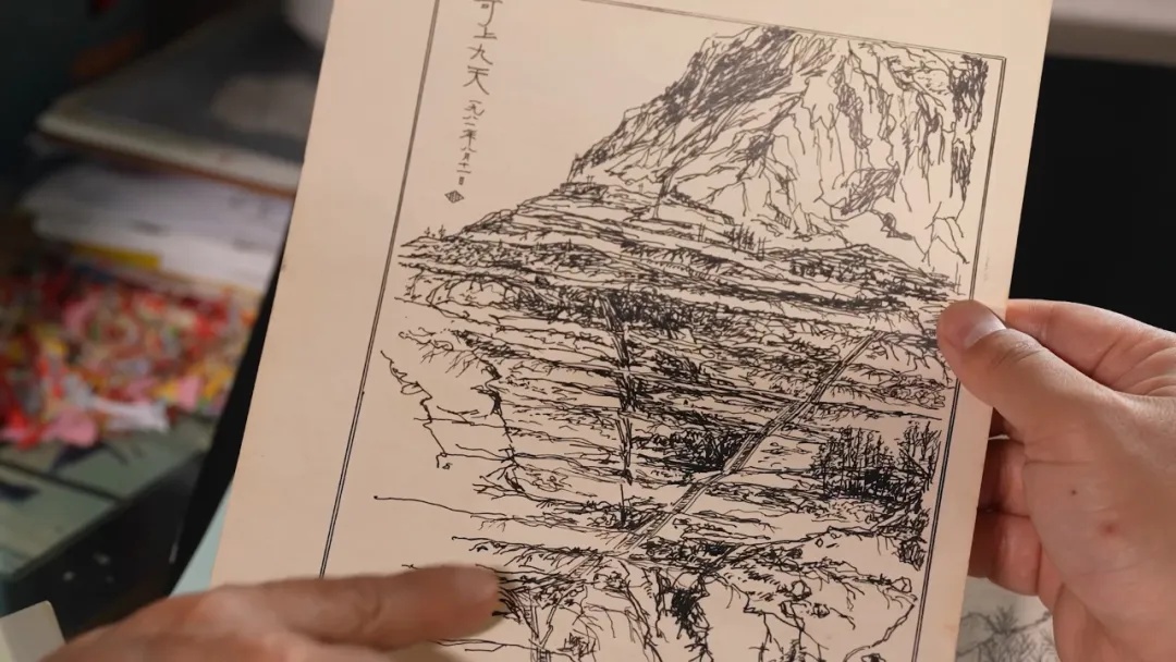 网友看完，缓缓打出4个字：红岸基地！