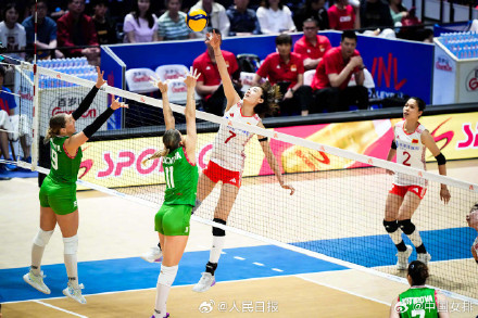 中国女排3比2战胜保加利亚队 中国女排3比2战胜保加利亚队