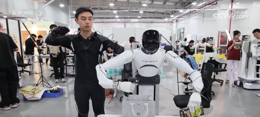 “具身智能”成国家未来重点培育产业 训练师岗位成“全人才梯度吸纳场”