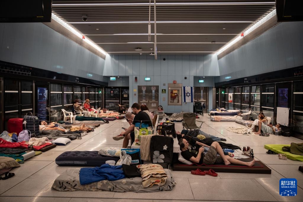 导弹袭击阴影下的以色列中部地区 导弹袭击阴影下的以色列中部地区