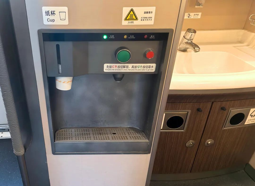 网友:偶遇“0000”次复兴号,这是啥车? 网友:偶遇“0000”次复兴号,这是啥车?