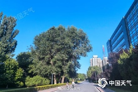 夏至到!北京“热”情高涨 今起三天或现持续高温谨防中暑 夏至到!北京“热”情高涨 今起三天或现持续高温谨防中暑
