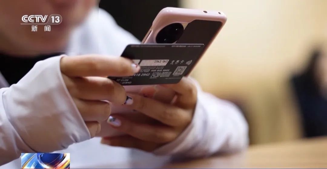 “快递已放家门口”——收到这条短信您要当心了！