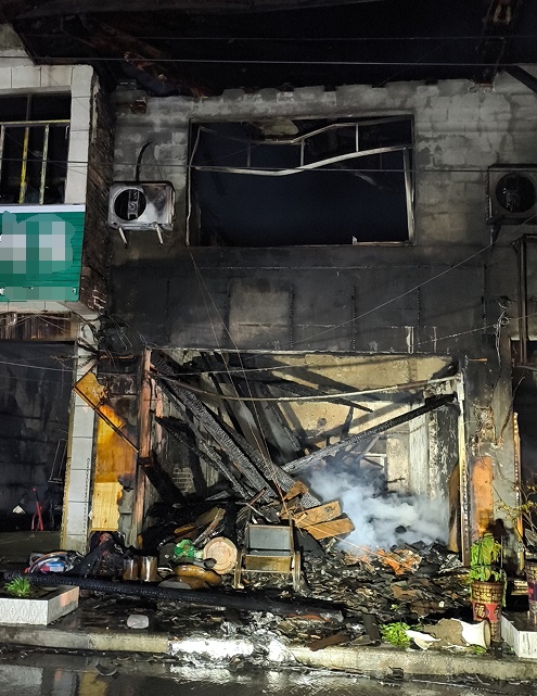 男子酒后“兑现”狂言,烧毁5家,损失超百万!放火罪怎么判 男子酒后“兑现”狂言,烧毁5家,损失超百万!放火罪怎么判