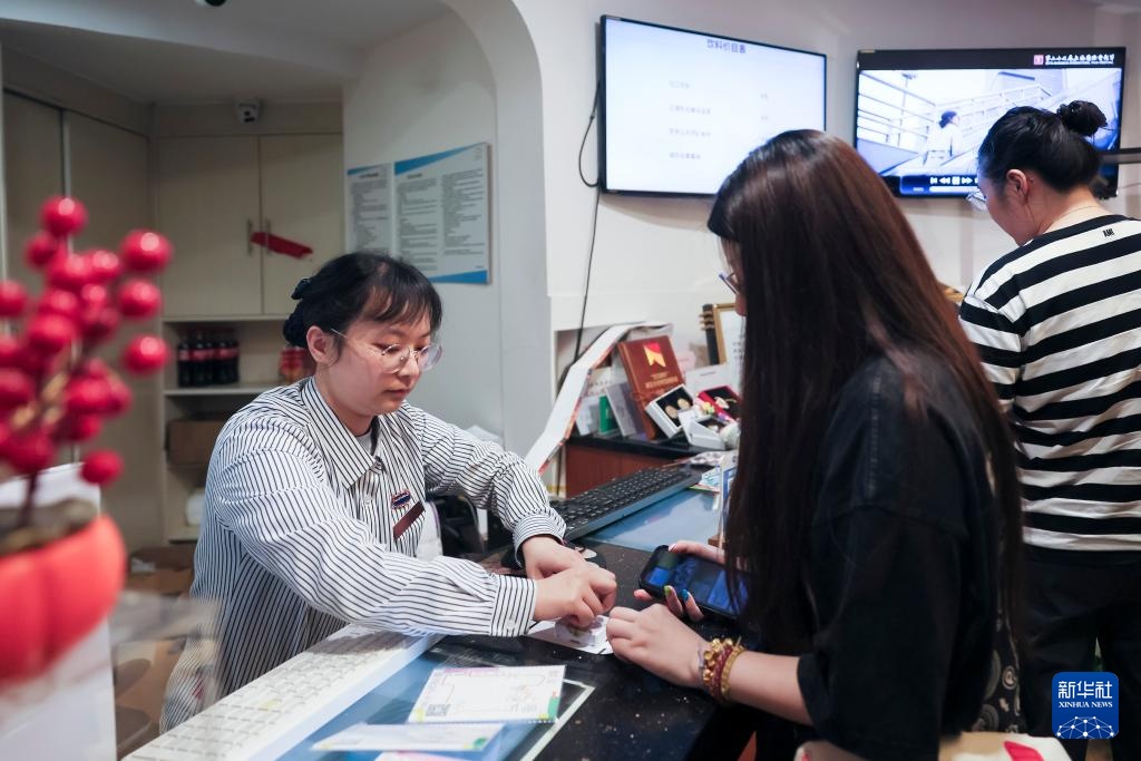 上海:电影票根成为城市消费“通行证” 上海:电影票根成为城市消费“通行证”