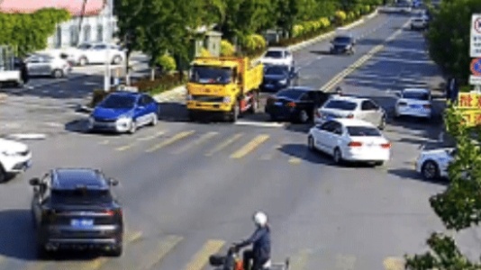 3分钟锁定,17秒制伏…辽宁街头上演教科书式抓捕 3分钟锁定,17秒制伏…辽宁街头上演教科书式抓捕