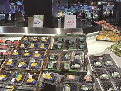 温州人今年夏天有口福!榴莲、蓝莓价格“跳水” 温州人今年夏天有口福!榴莲、蓝莓价格“跳水”