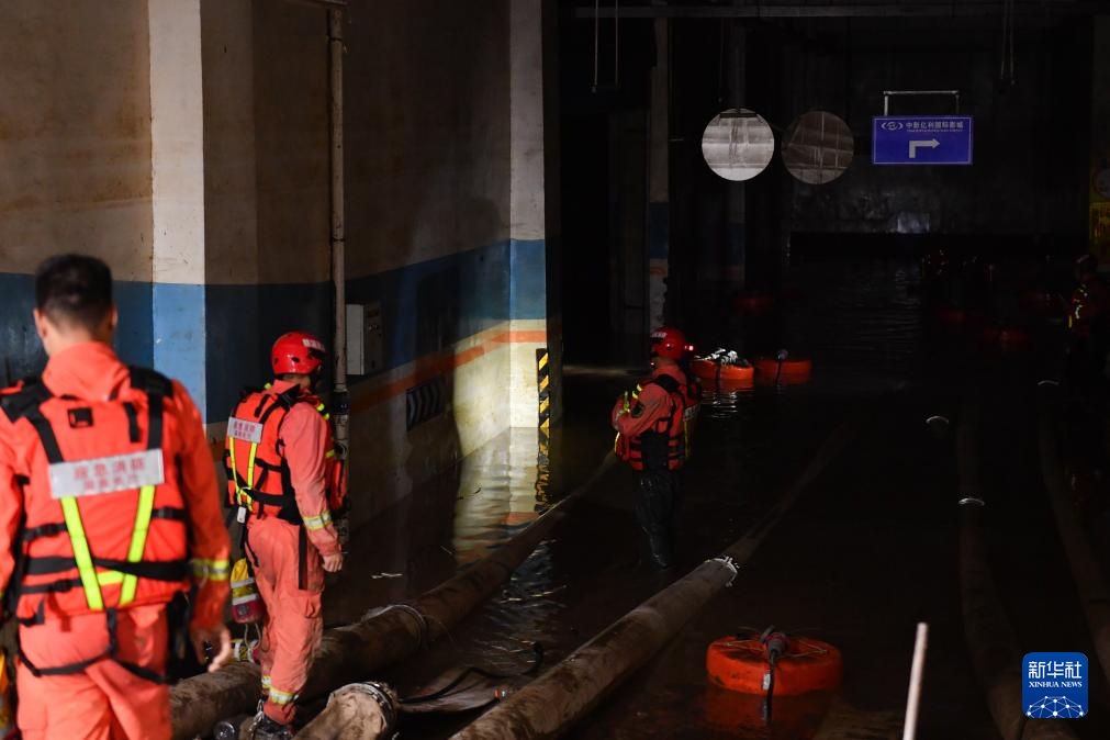 湖南龙山:强降雨后恢复生产生活 湖南龙山:强降雨后恢复生产生活