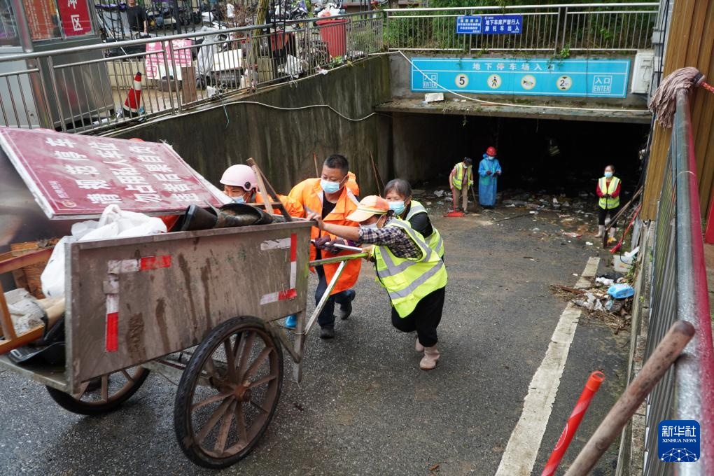 湖南龙山:灾后恢复持续进行 湖南龙山:灾后恢复持续进行