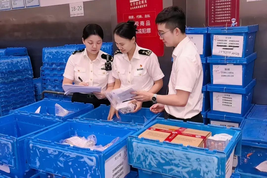 三亚机场海关查发4宗“套代购”走私案，当事人被立案处理