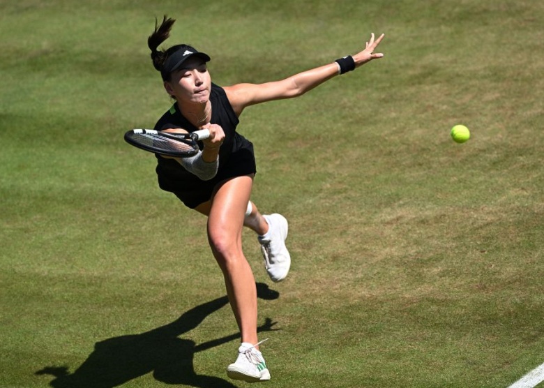 6:7、6:4、2:6,王欣瑜苦战三盘,1比2不敌前温网冠军,获得亚军! 6:7、6:4、2:6,王欣瑜苦战三盘,1比2不敌前温网冠军,获得亚军!