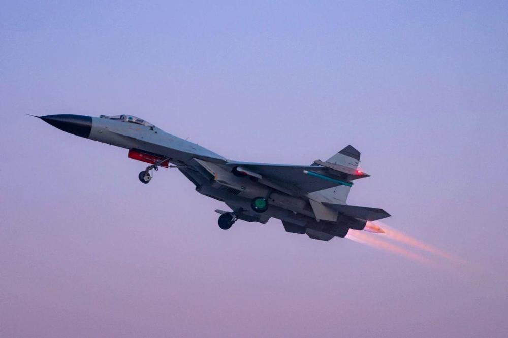 砺剑长空 直击高强度跨昼夜飞行训练现场