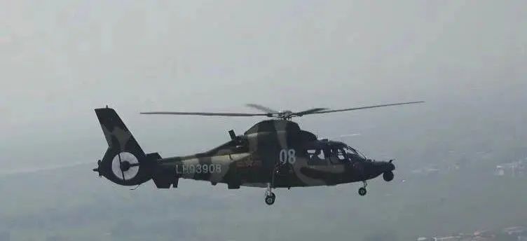 英姿飒爽,满分答卷!陆军第三批7名女飞行学员全优通过 英姿飒爽,满分答卷!陆军第三批7名女飞行学员全优通过