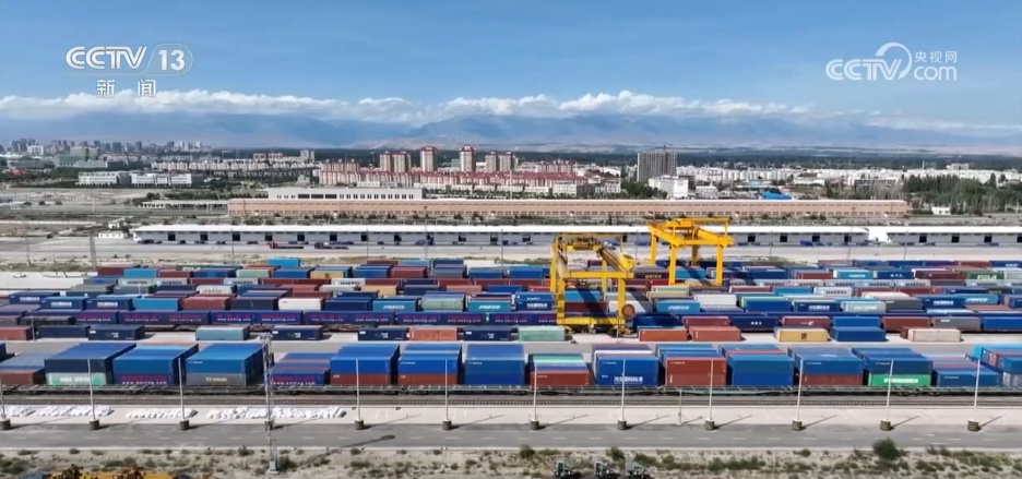 数据见证铁路货运“成绩单” “货畅其流”助力经济发展“加速跑” 数据见证铁路货运“成绩单” “货畅其流”助力经济发展“加速跑”