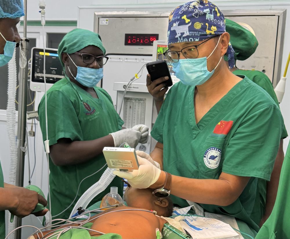 “生命是我最看重的”——记为救人牺牲的中国援坦桑尼亚医生张军桥 “生命是我最看重的”——记为救人牺牲的中国援坦桑尼亚医生张军桥