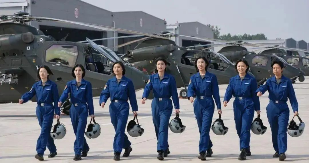 英姿飒爽,满分答卷!陆军第三批7名女飞行学员全优通过 英姿飒爽,满分答卷!陆军第三批7名女飞行学员全优通过