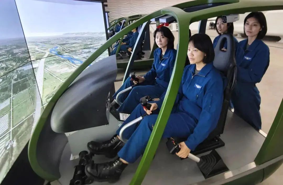 英姿飒爽,满分答卷!陆军第三批7名女飞行学员全优通过 英姿飒爽,满分答卷!陆军第三批7名女飞行学员全优通过