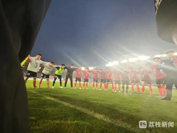 足球总是充满遗憾 幸运的是我们正在见证它变得更好丨欢乐苏超 足球总是充满遗憾 幸运的是我们正在见证它变得更好丨欢乐苏超