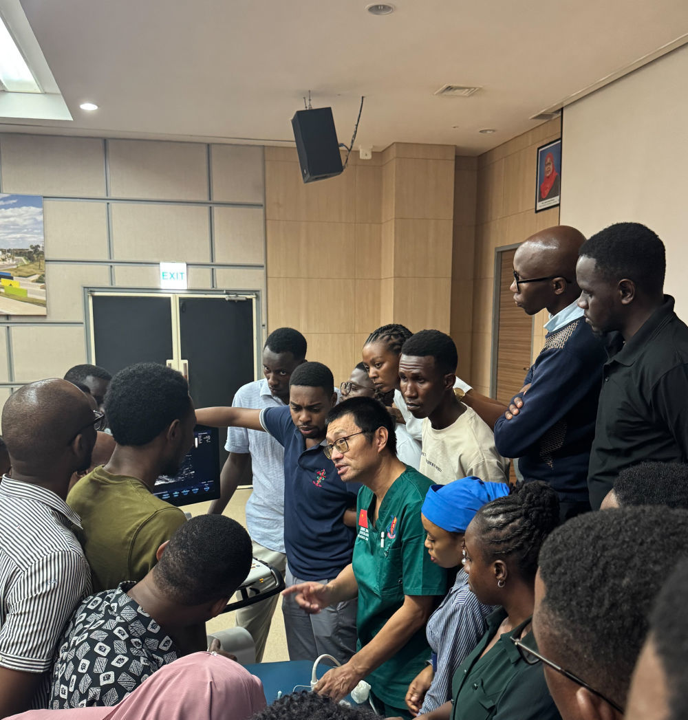 “生命是我最看重的”——记为救人牺牲的中国援坦桑尼亚医生张军桥 “生命是我最看重的”——记为救人牺牲的中国援坦桑尼亚医生张军桥