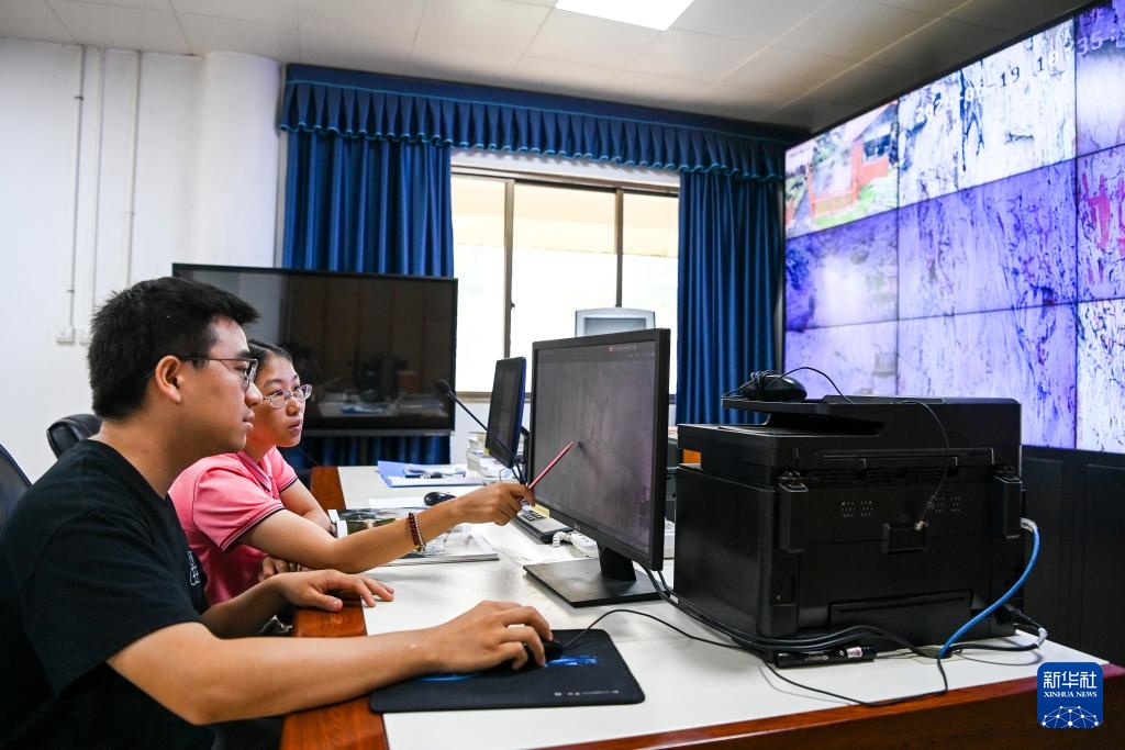 智绘中国·世遗镜鉴丨花山岩画:千年岩画焕新“彩” 智绘中国·世遗镜鉴丨花山岩画:千年岩画焕新“彩”