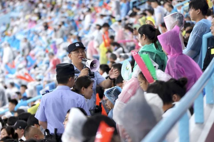 零容忍!105名“苏超”“黄牛”落网 零容忍!105名“苏超”“黄牛”落网