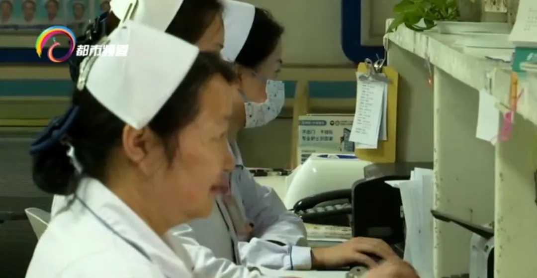 37周孕妇突发子宫破裂!从电话到手术台:医生上演“生死时速”抢回生命 37周孕妇突发子宫破裂!从电话到手术台:医生上演“生死时速”抢回生命