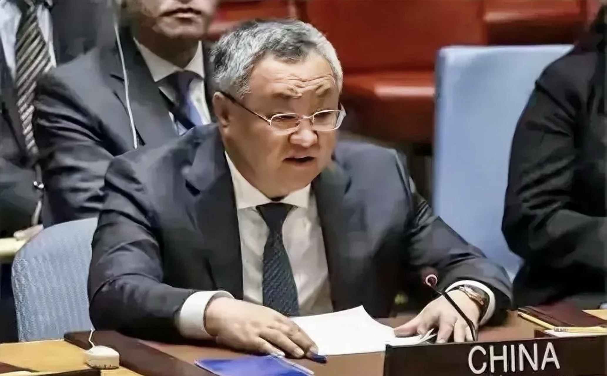 中方强烈谴责美国袭击!中俄巴起草安理会决议草案 中方强烈谴责美国袭击!中俄巴起草安理会决议草案