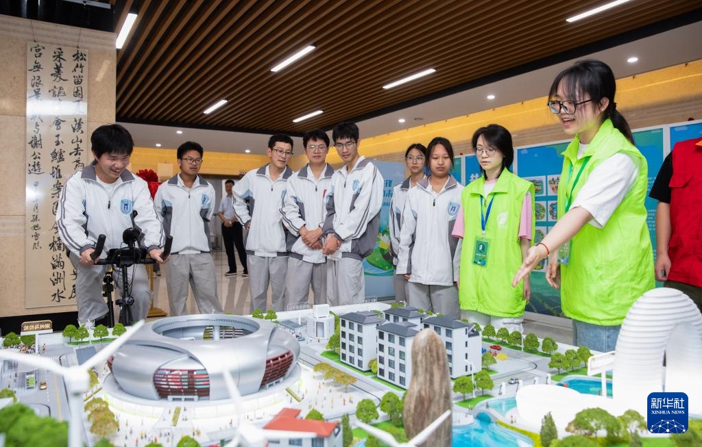 浙江湖州：全国低碳日活动进校园