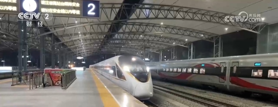 暑期出行需求旺盛  “旅游+铁路”助“燃”各地文旅市场