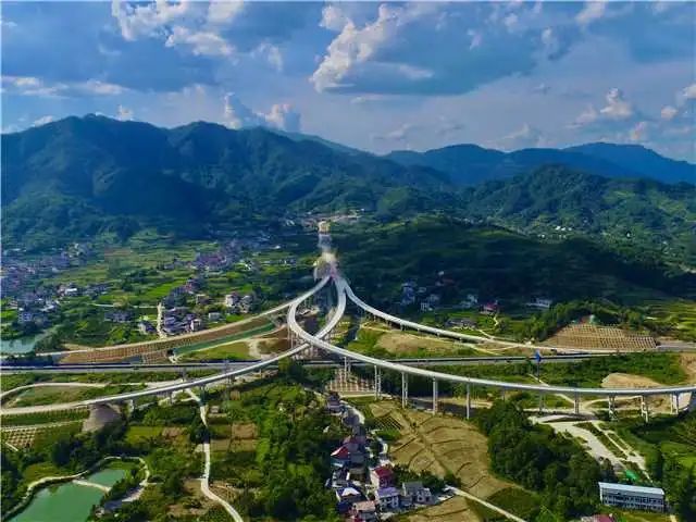 湖南两条高速将通车! 湖南两条高速将通车!