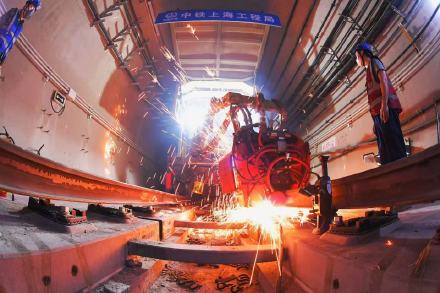 重要节点打通!北京地铁17号线中段实现长轨贯通 重要节点打通!北京地铁17号线中段实现长轨贯通