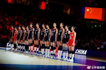 中国女排不敌意大利队,但小将填补吴梦洁空缺表现亮眼 中国女排不敌意大利队,但小将填补吴梦洁空缺表现亮眼