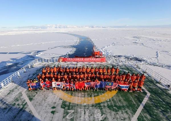 南极罗斯海科考 揭开秋季生态神秘面纱 南极罗斯海科考 揭开秋季生态神秘面纱